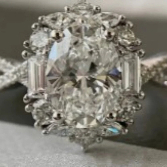 925 Sterling Silver Hypoallergenic 2ct Egg Shaped Moissanite Goose Egg Size 9 - Picture 3 of 7